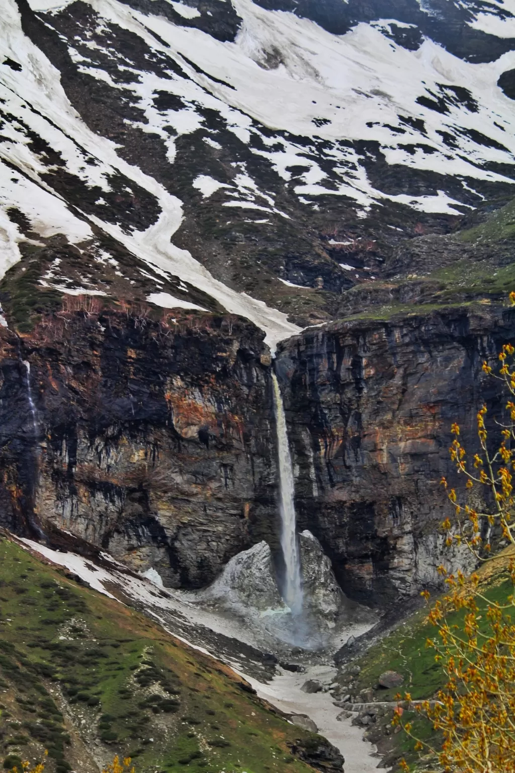 Photo of Sissu waterfall By Aman Thakur