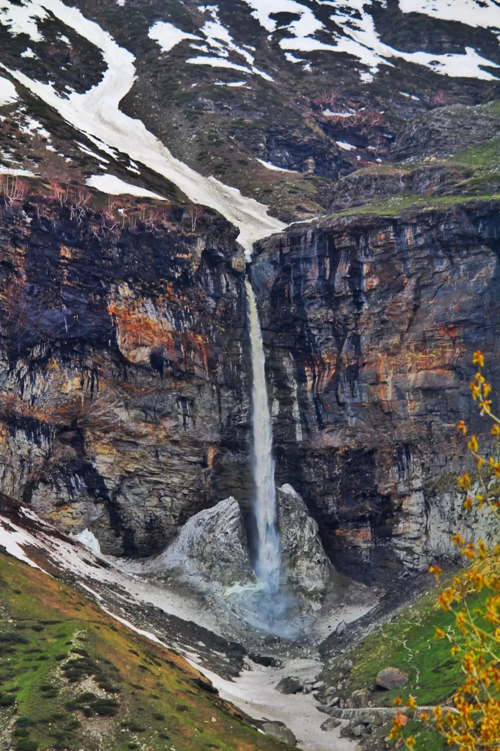 Photo of Sissu waterfall By Aman Thakur