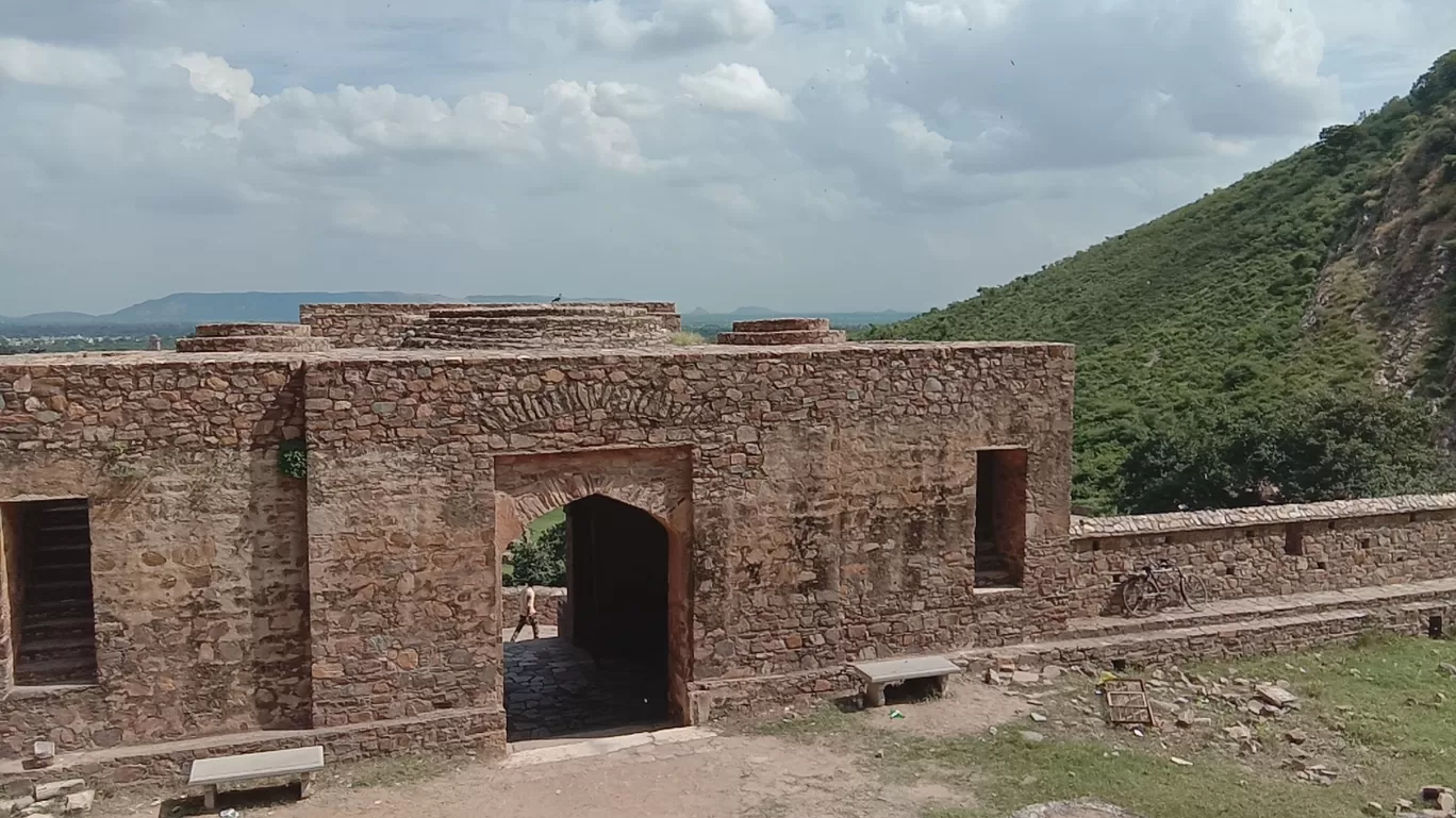 Photo of Bhangarh Fort By Navdeep kaushik