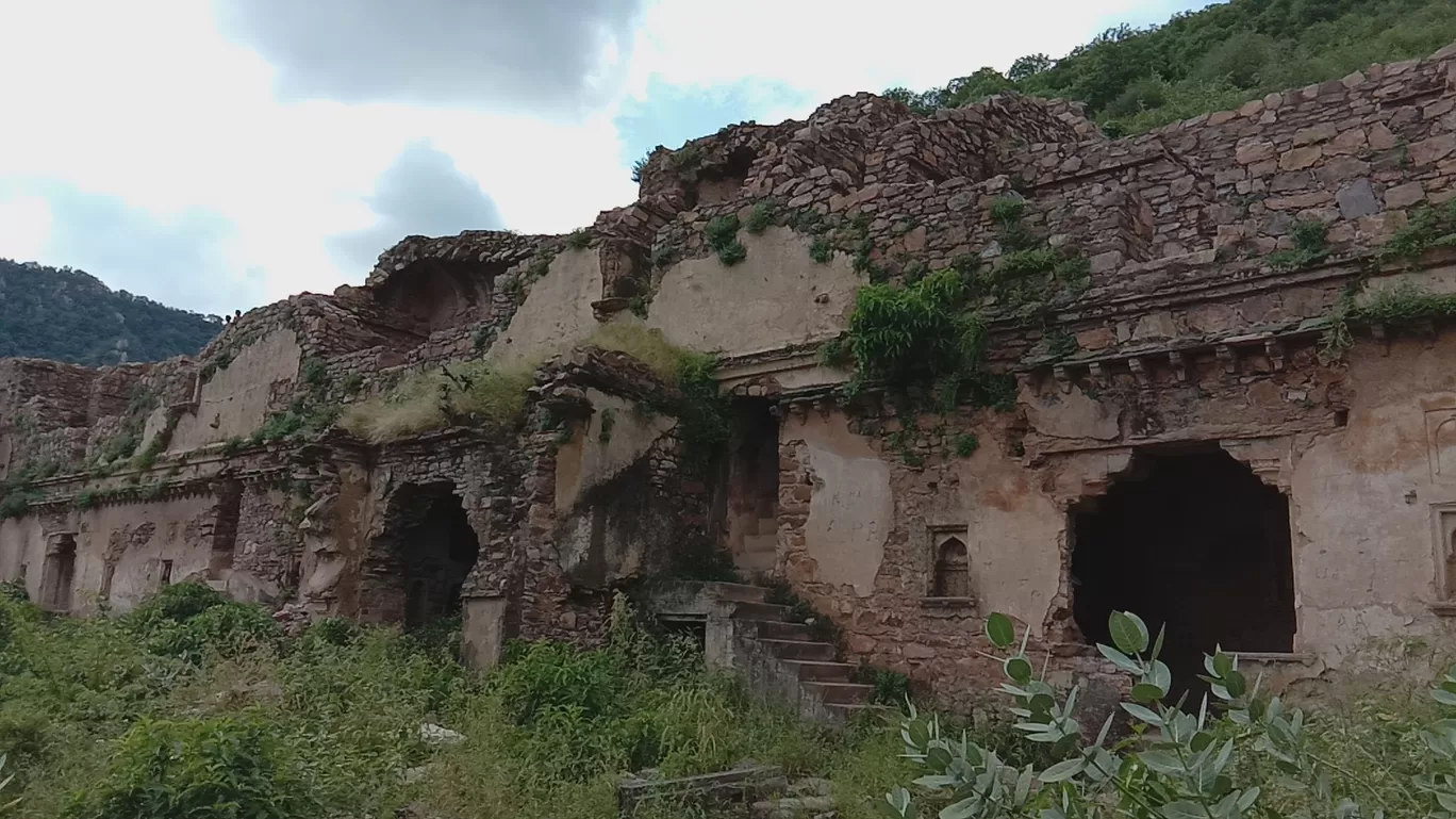 Photo of Bhangarh Fort By Navdeep kaushik