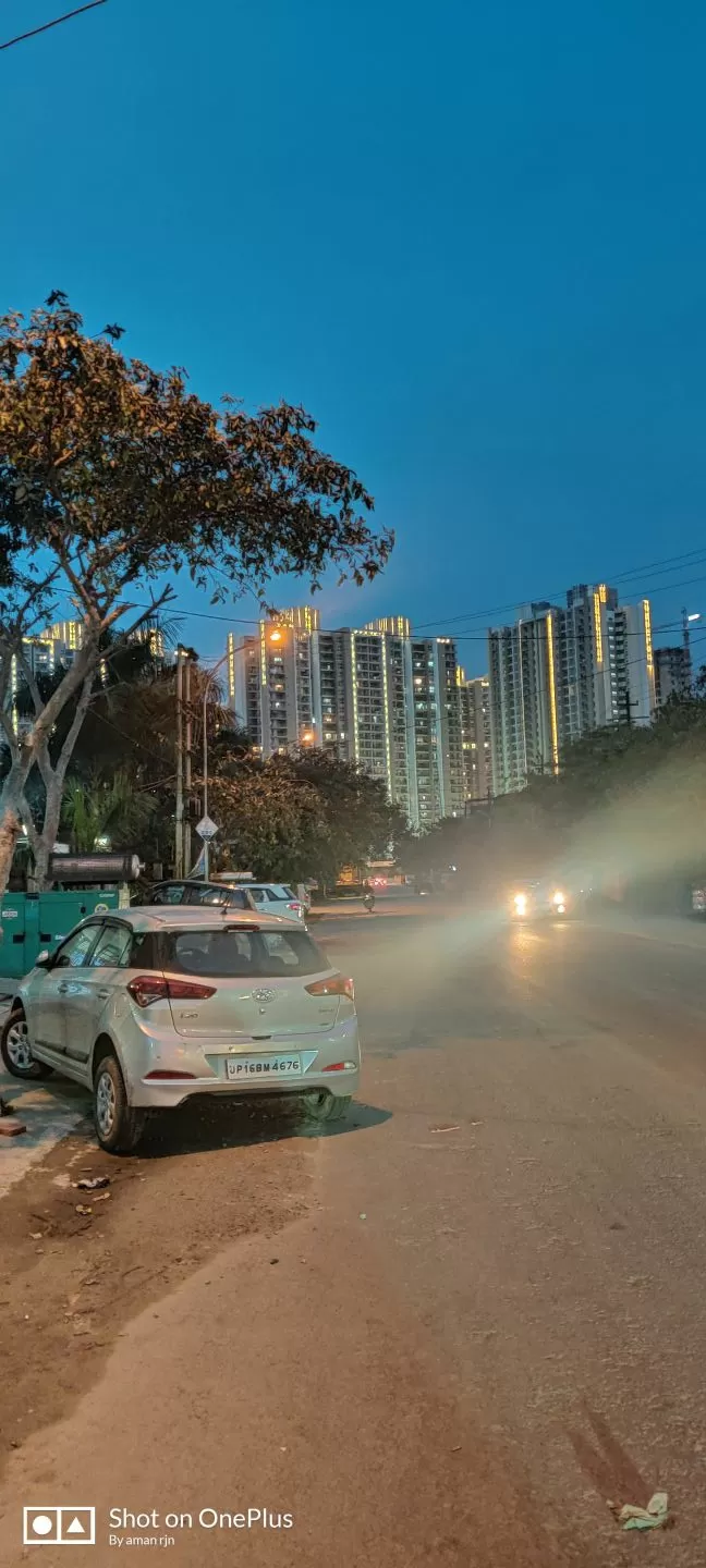 Photo of Noida By Aman Rjn