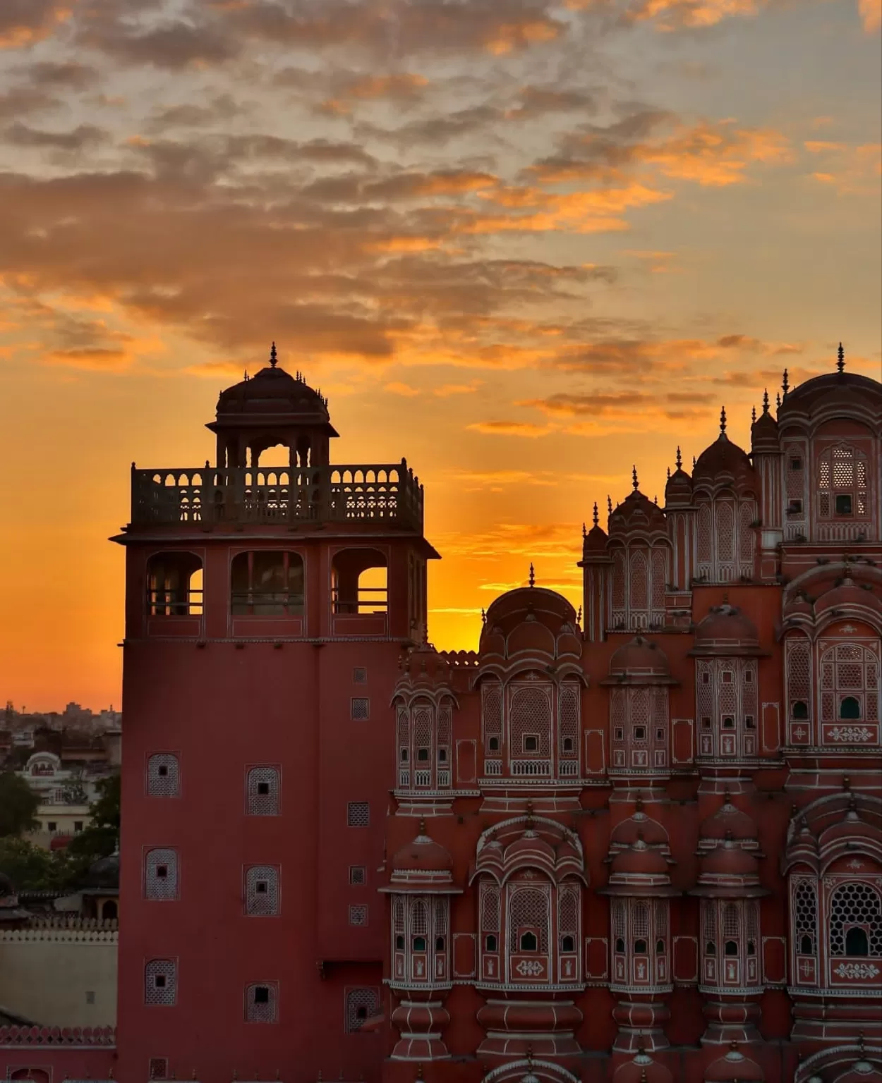 Photo of Hawa Mahal By Wanderwithocean