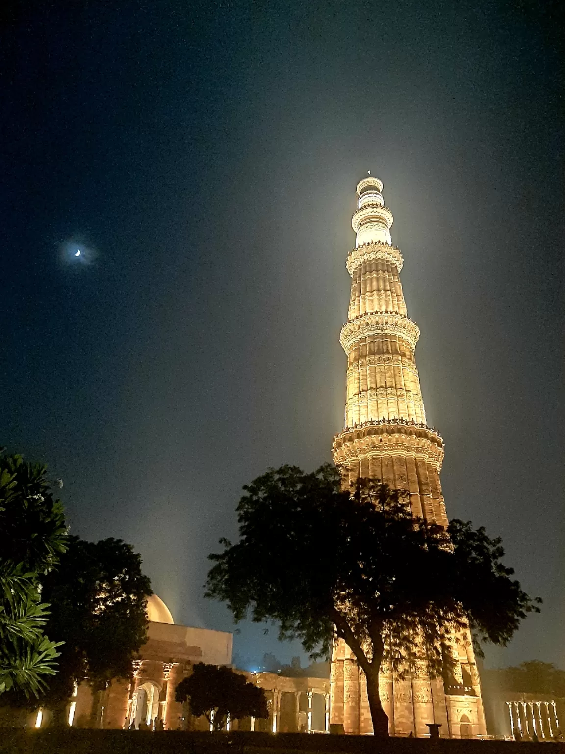 Photo of Qutub Minar By Uttam SUTHAR