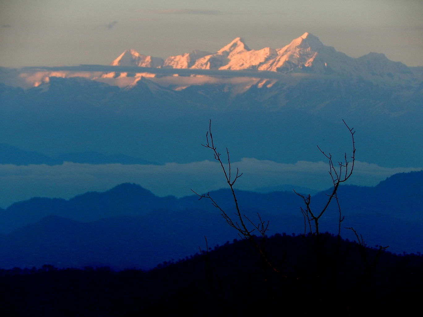 Photo of An evening in Mukteshwar By Raunak Upadhyay