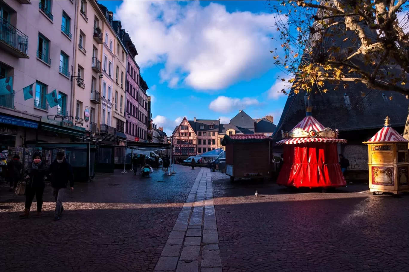 Photo of Mont-Saint-Aignan By The Bat Hermit