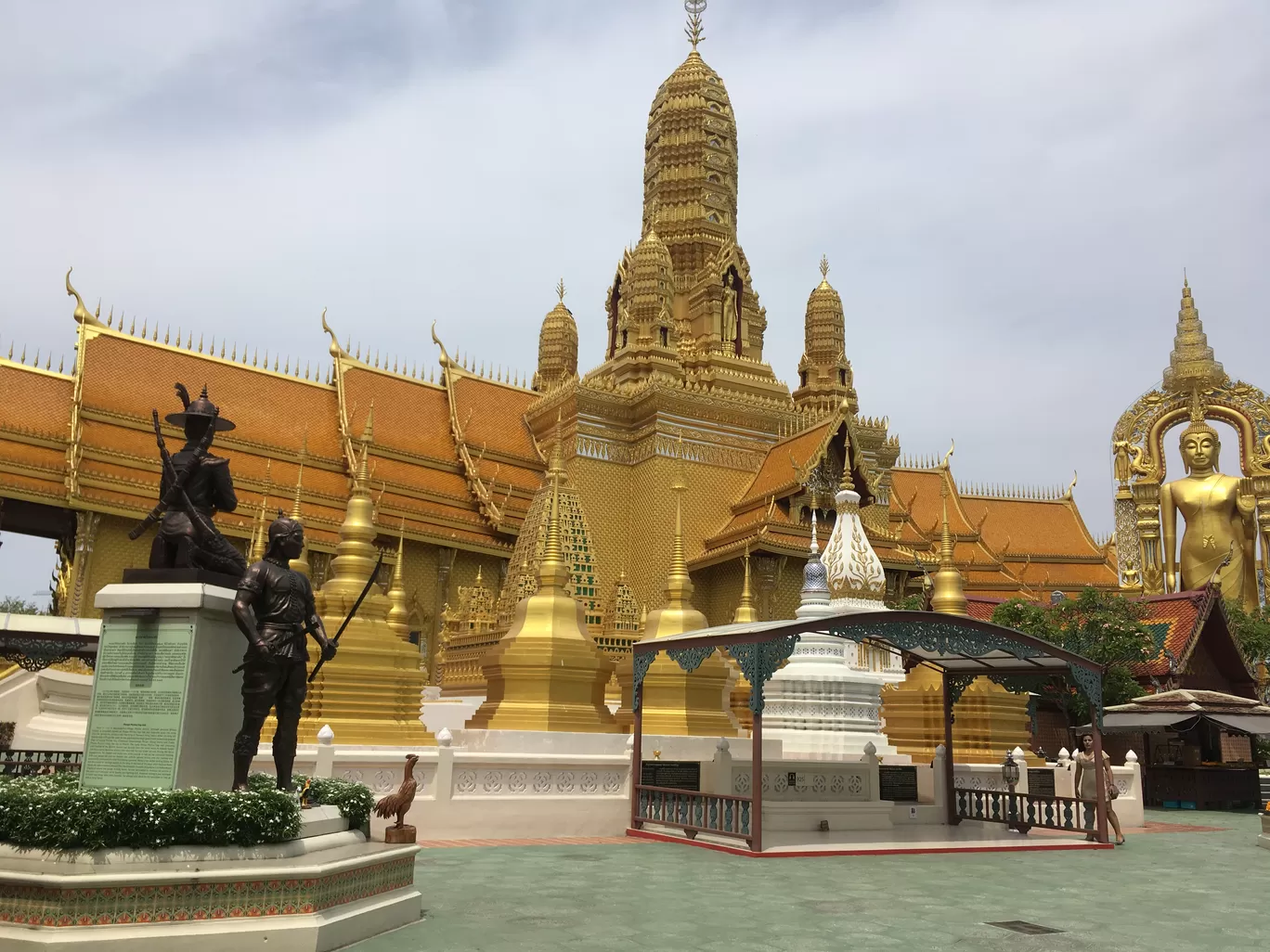 Photo of Bangkok By Deven Pagar