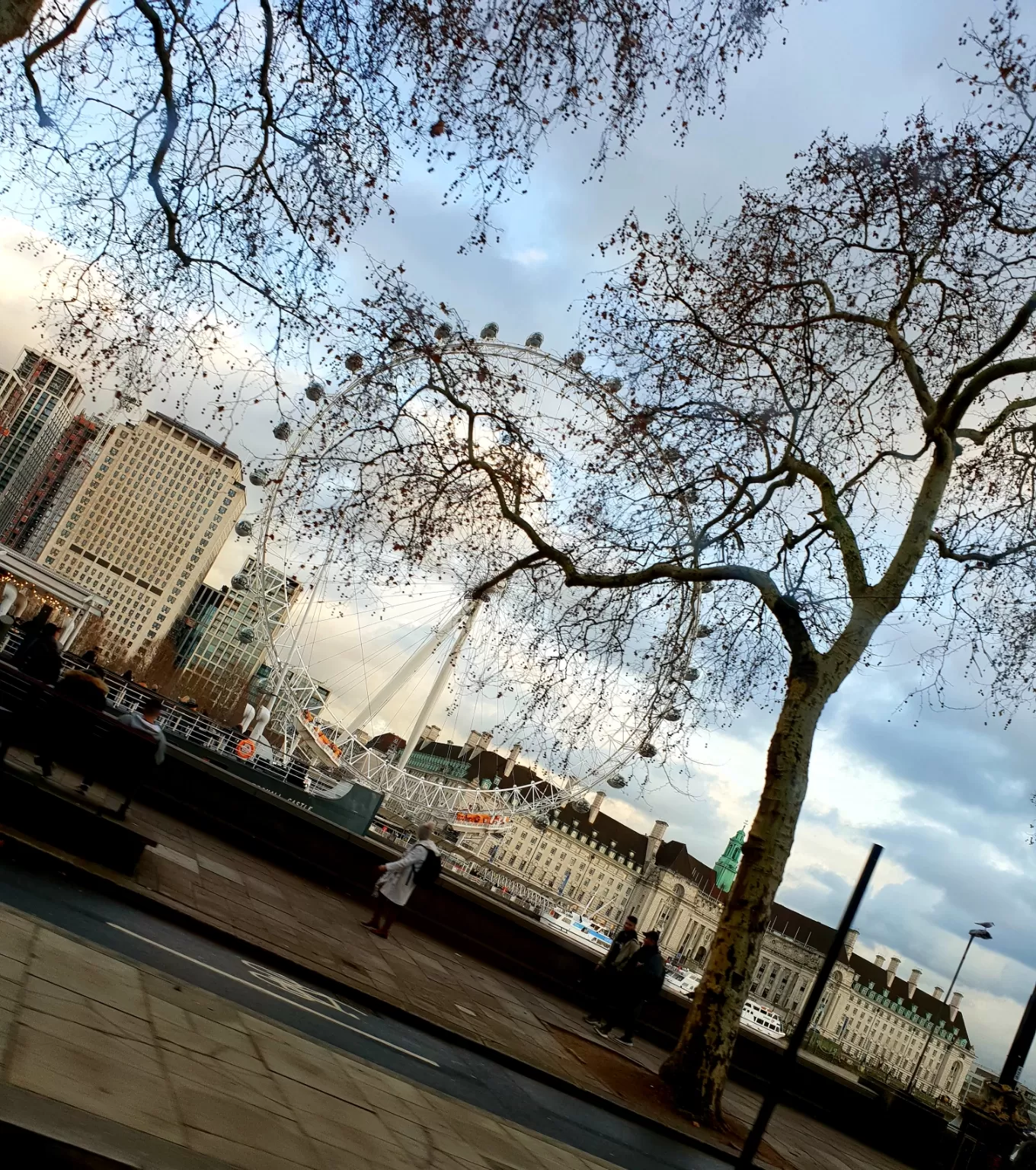 Photo of London By The Traveler