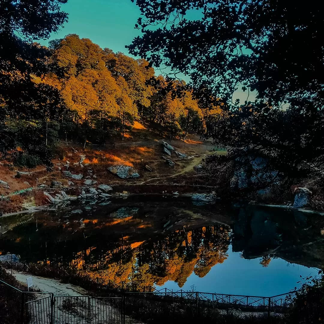 Photo of Jalori Pass Trek Trail By localhippiejibhi 
