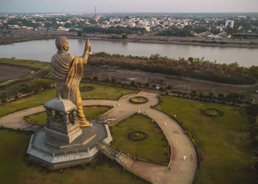 Photo of Basaveshwara statue By nusta traveller