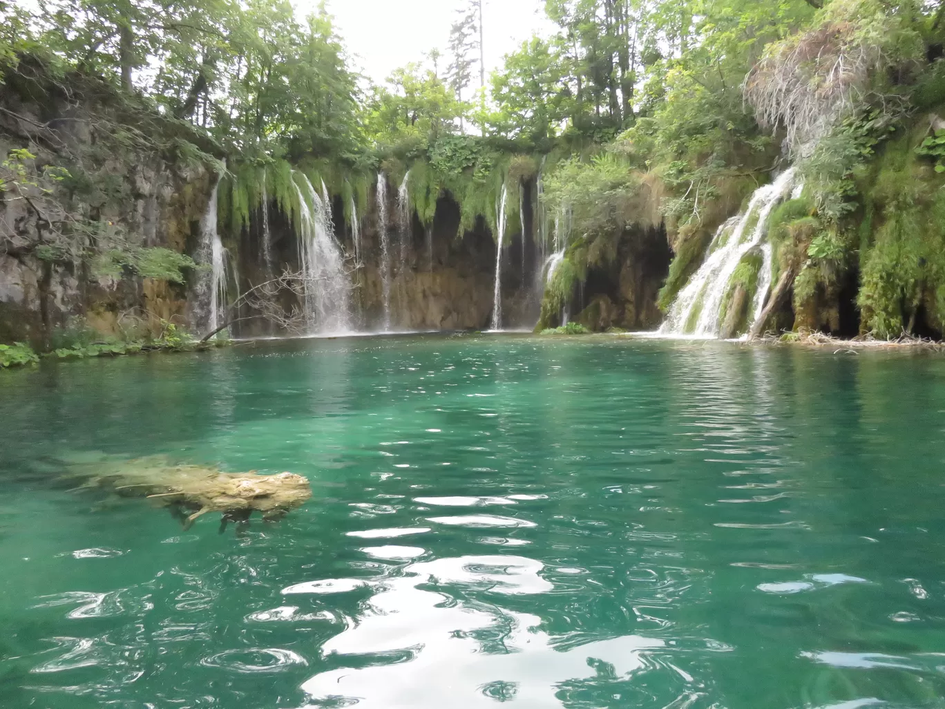 Photo of Plitvice Lakes National Park By Karthik Ramanathan