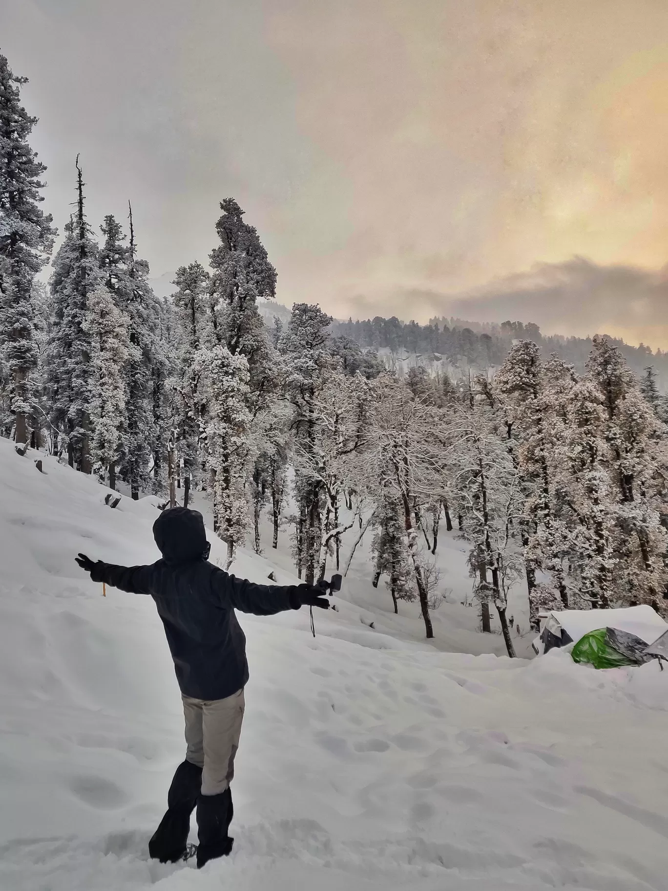 Photo of Kedarkantha Base Camp By Ashish Pokiya