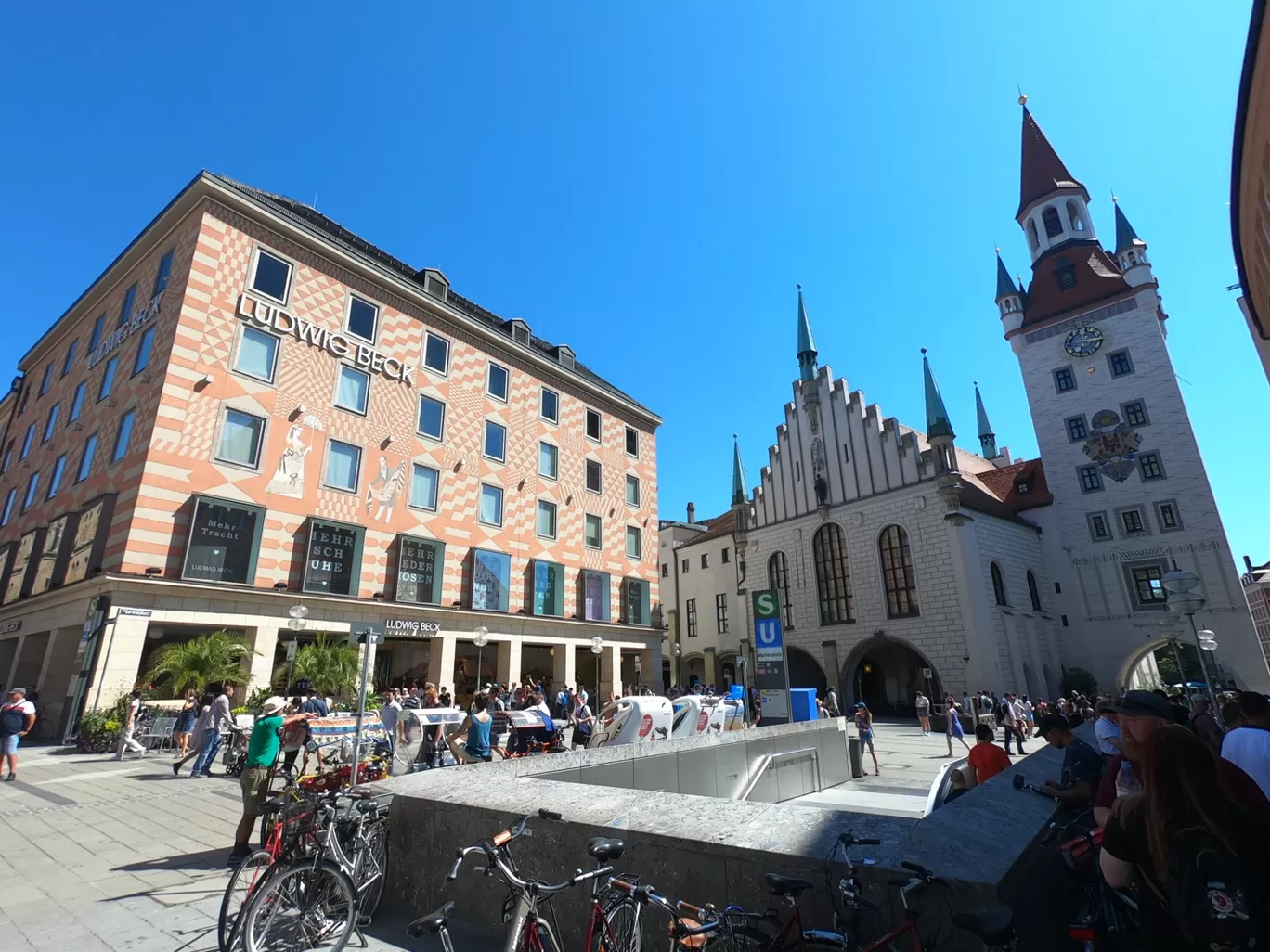 Photo of Munich By Aditya Tambe