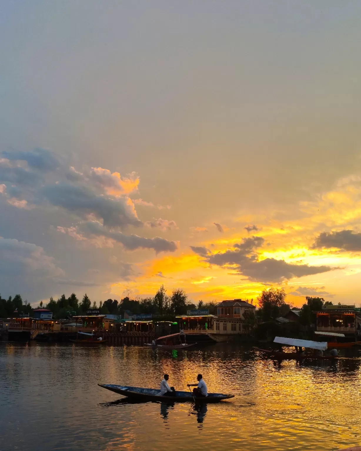 Photo of Dal Lake By SADAF MIRZA