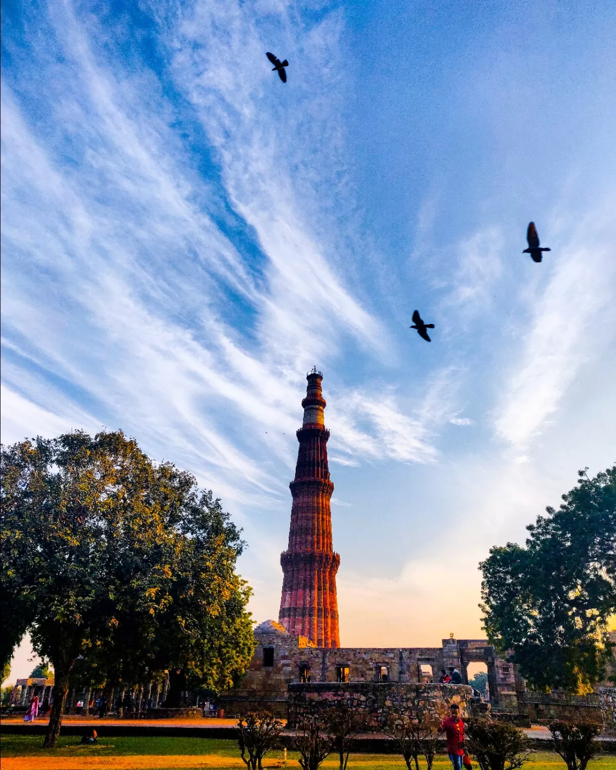 Photo of Qutub Minar By Nikshep K