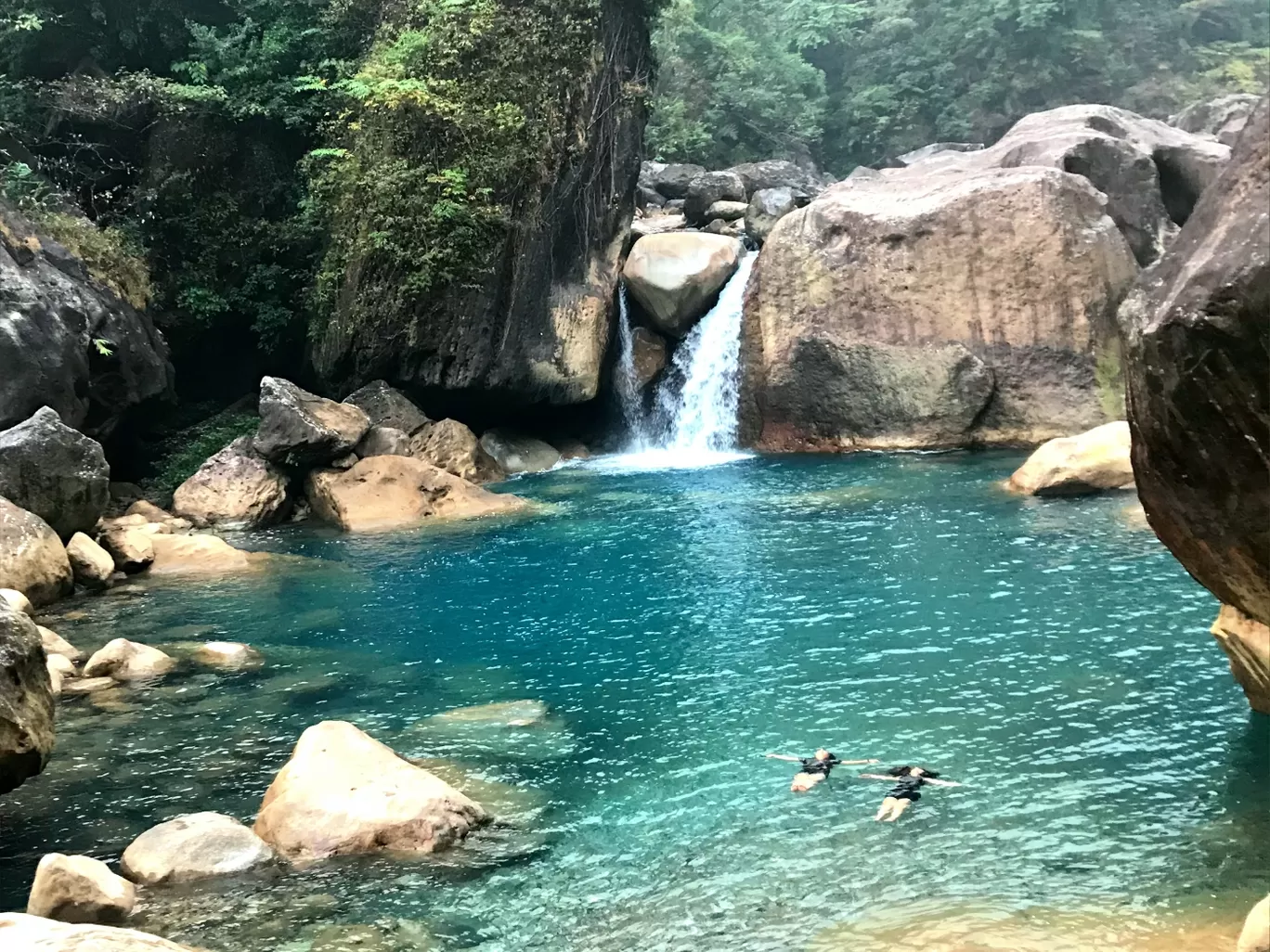 Photo of Krang Suri Waterfall By Tasheen Essani