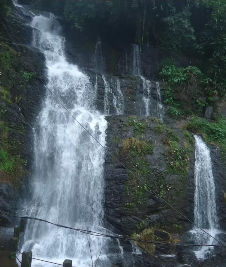 Photo of Valanjamkanam Water Falls By Trisa