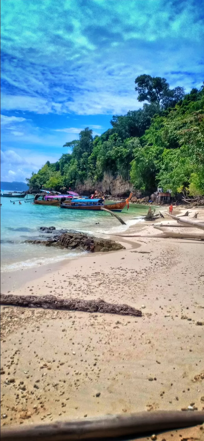 Photo of Phi Phi Islands By Sneha Das