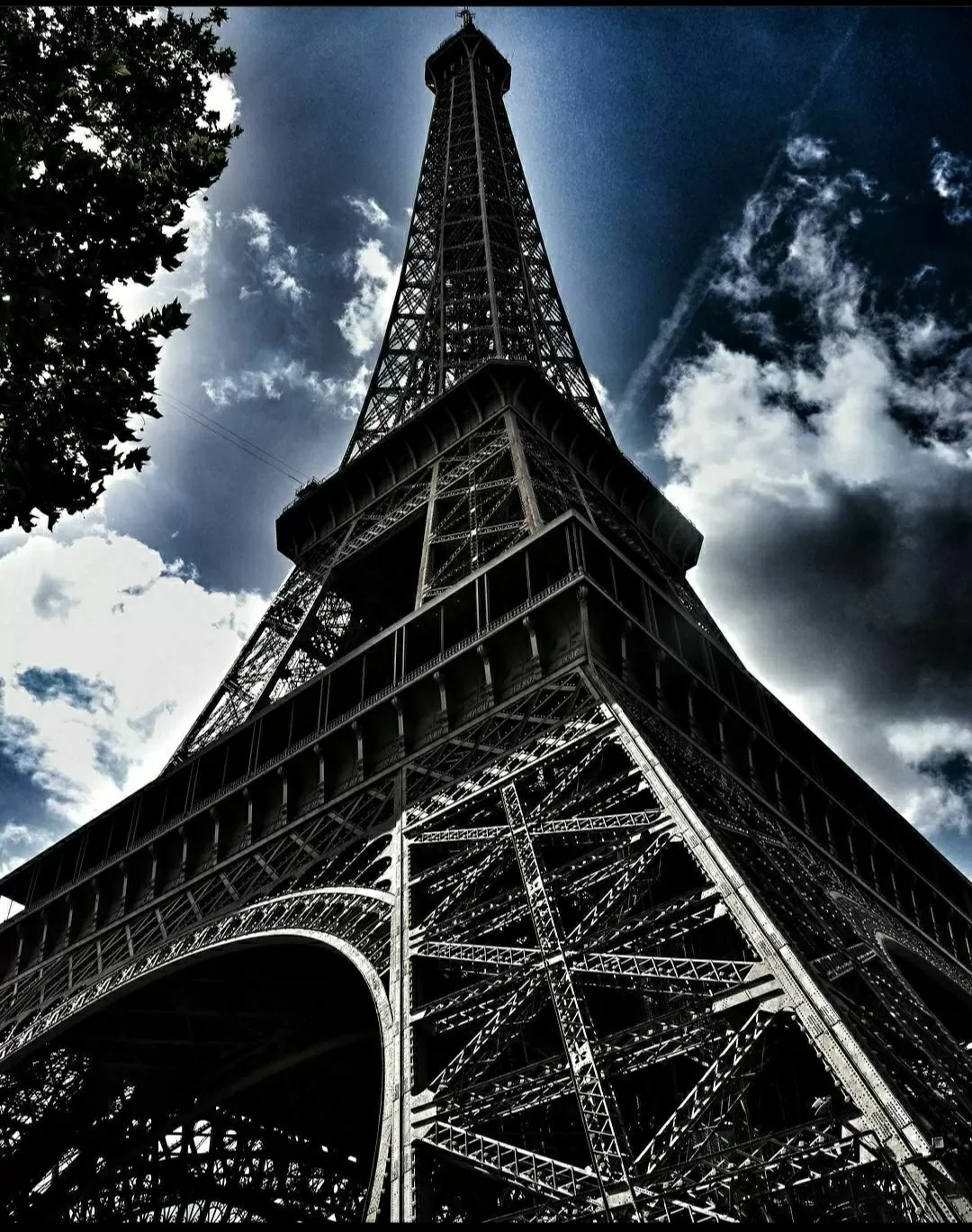 Photo of France By Srishti (still.winds)