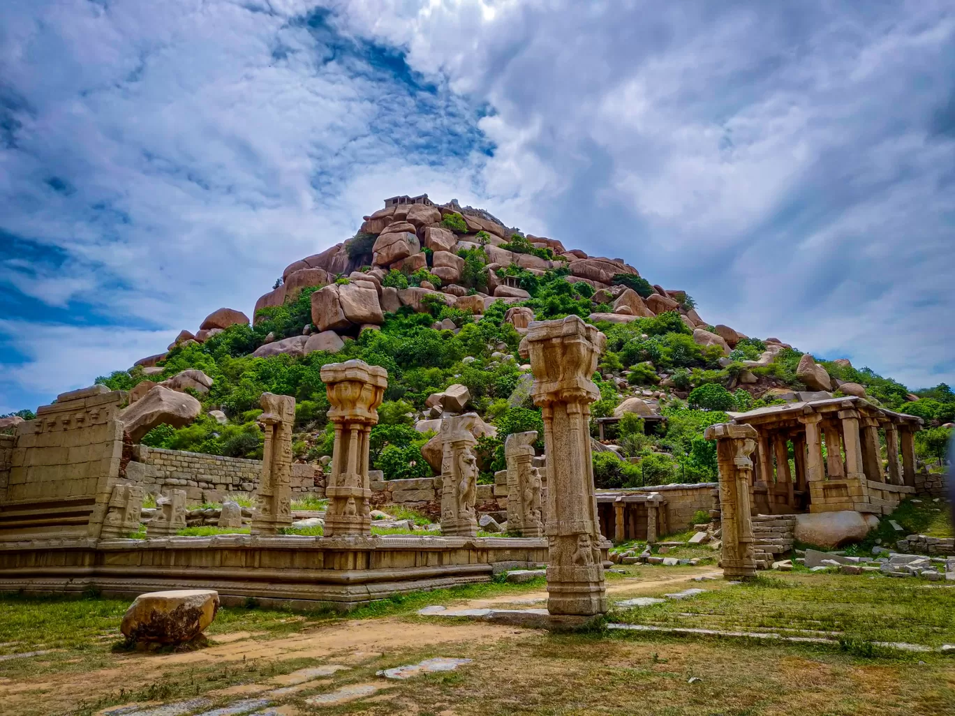 Photo of Hampi Karnataka By Travelamigos