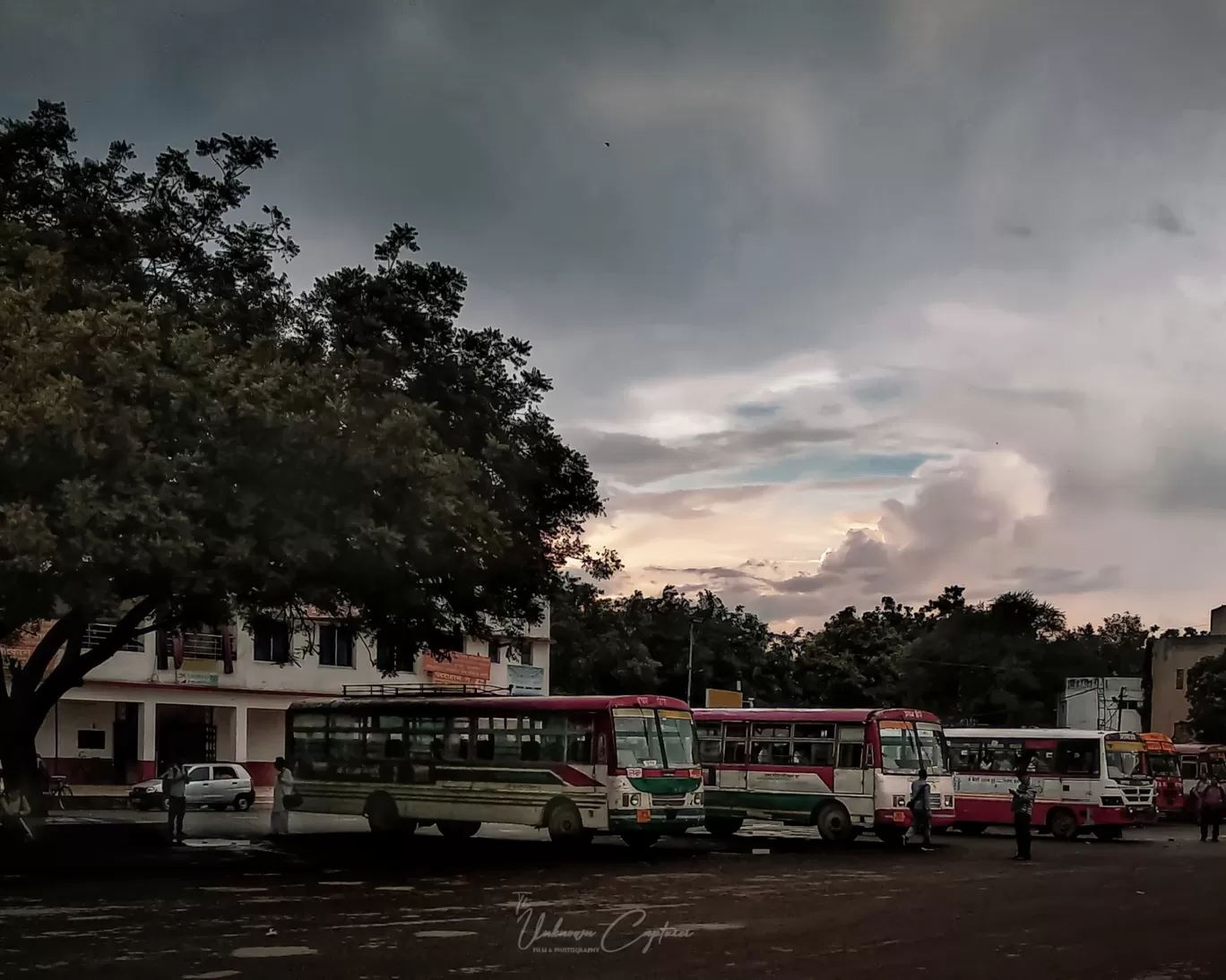 Photo of UPSRTC Bus Stand By the unknown capturer
