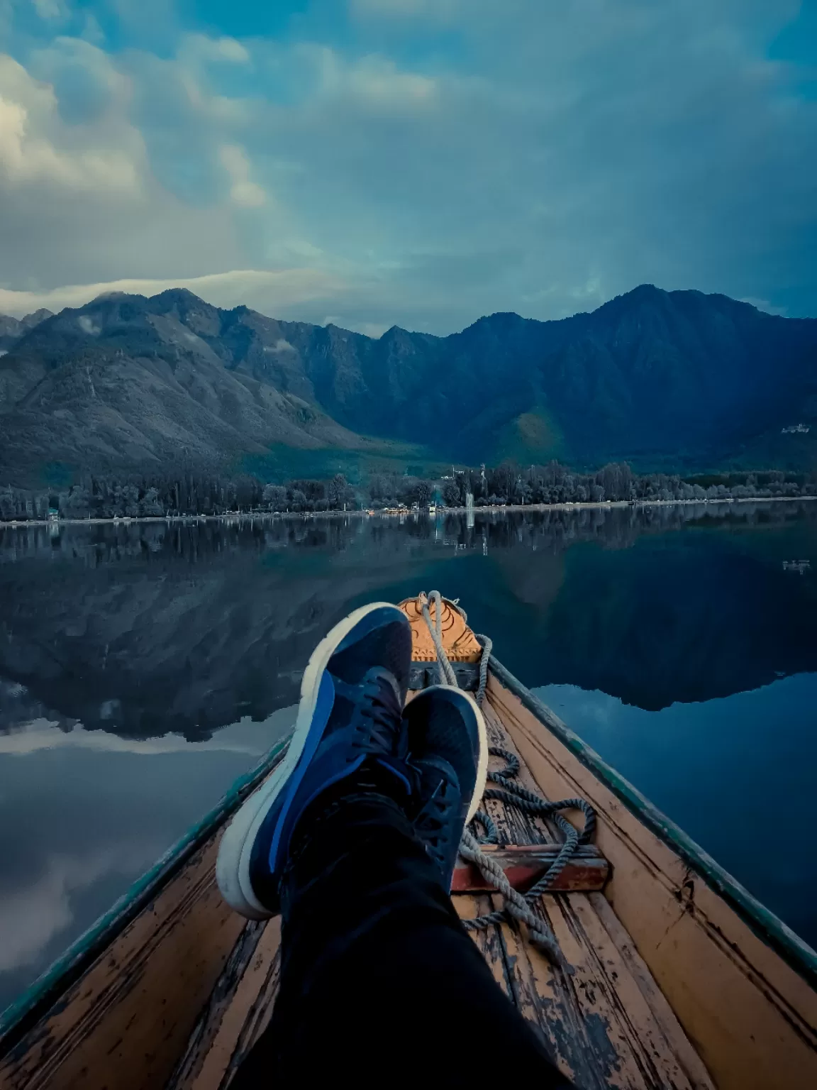 Photo of Dal Lake By Saahil Ayub