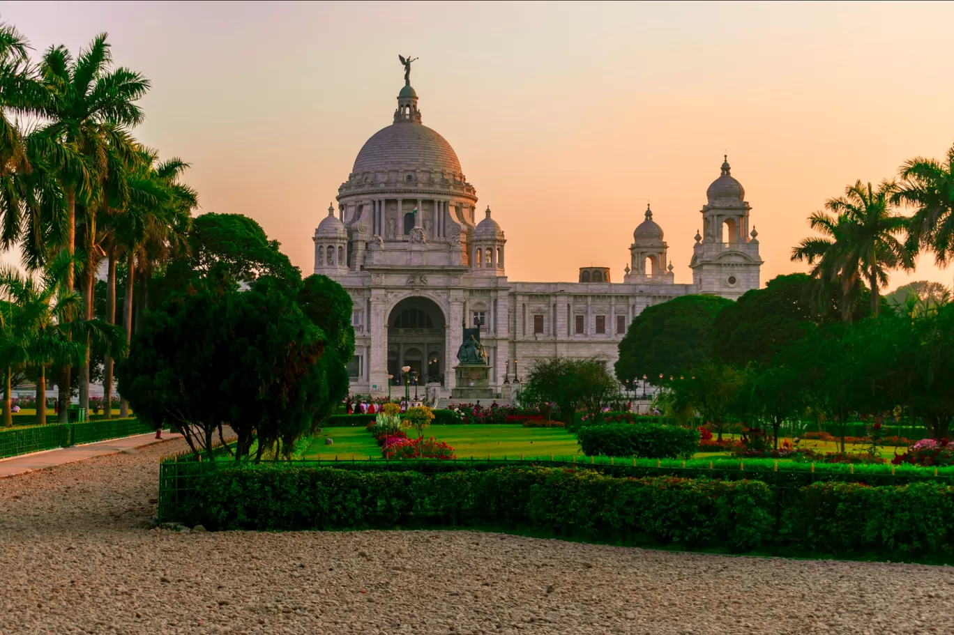 Photo of Victoria Memorial By Raunak Das