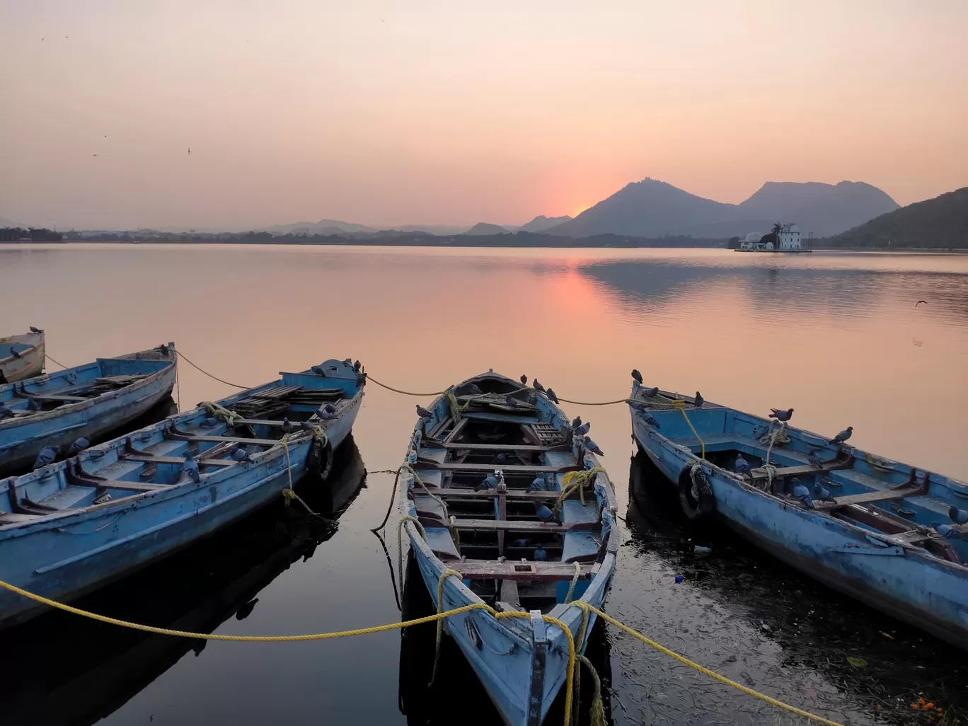 Photo of Fateh Sagar Lake By Aawara Bagpacker