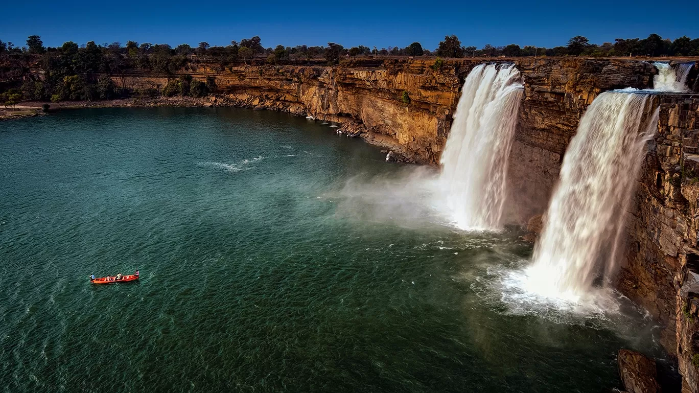 Photo of Chitrakoot Water Falls By Shibasish Saha