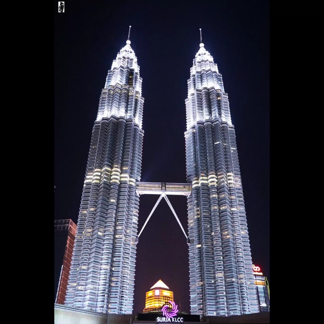 Photo of Petronas Twin Towers By Sha Li Ni K