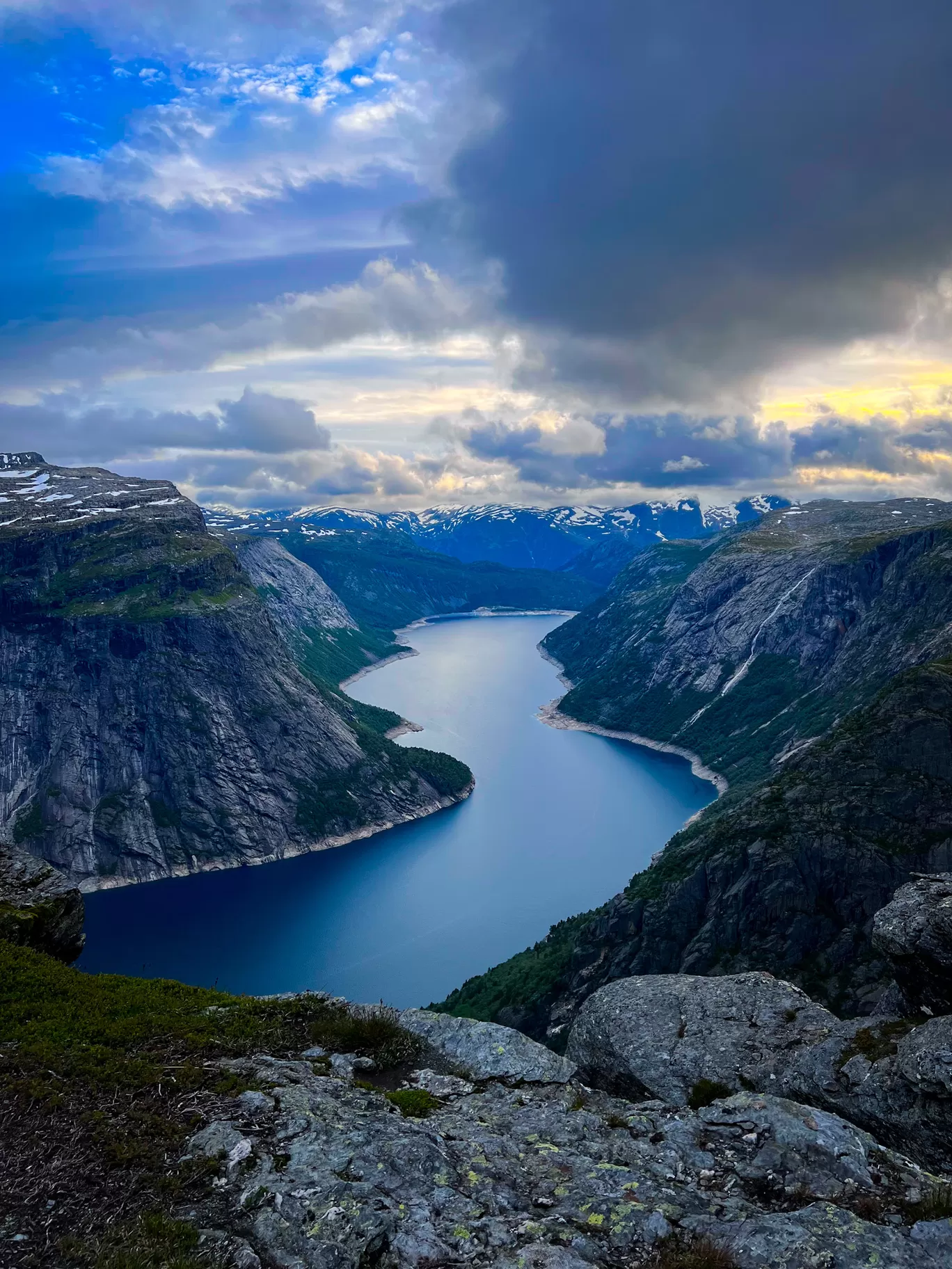 Photo of Trolltunga By Shivangi Johri