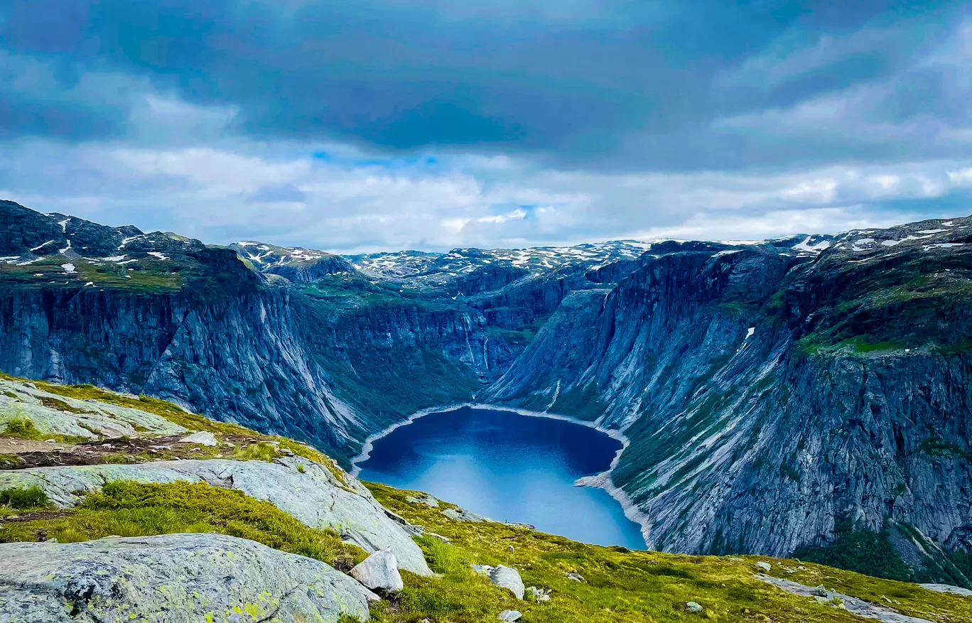 Photo of Trolltunga By Shivangi Johri