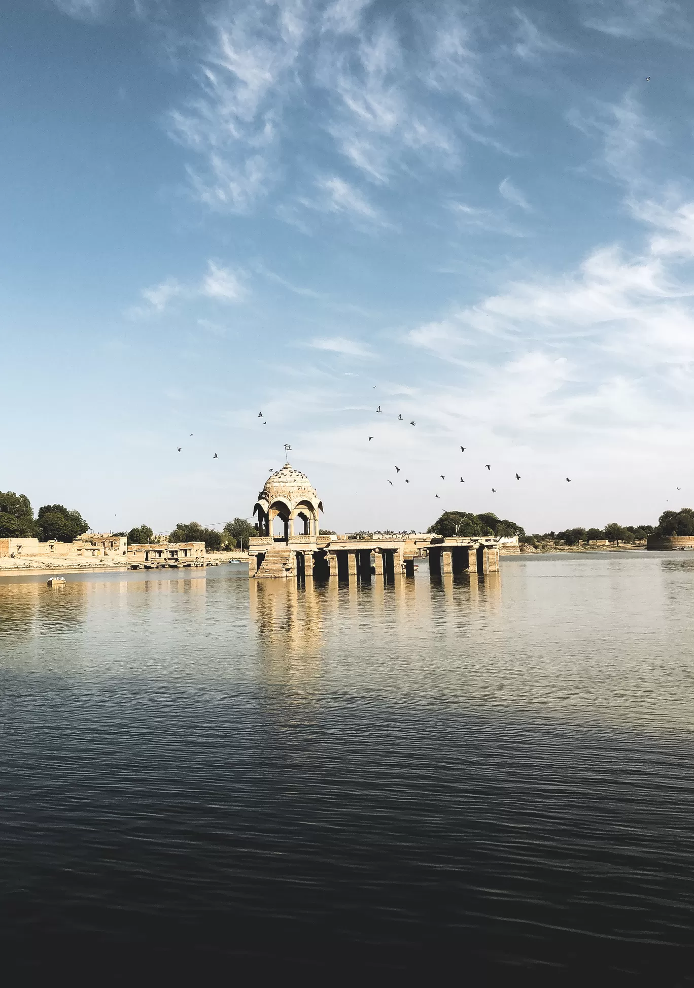 Photo of Gadisar Lake By Jatin Modak