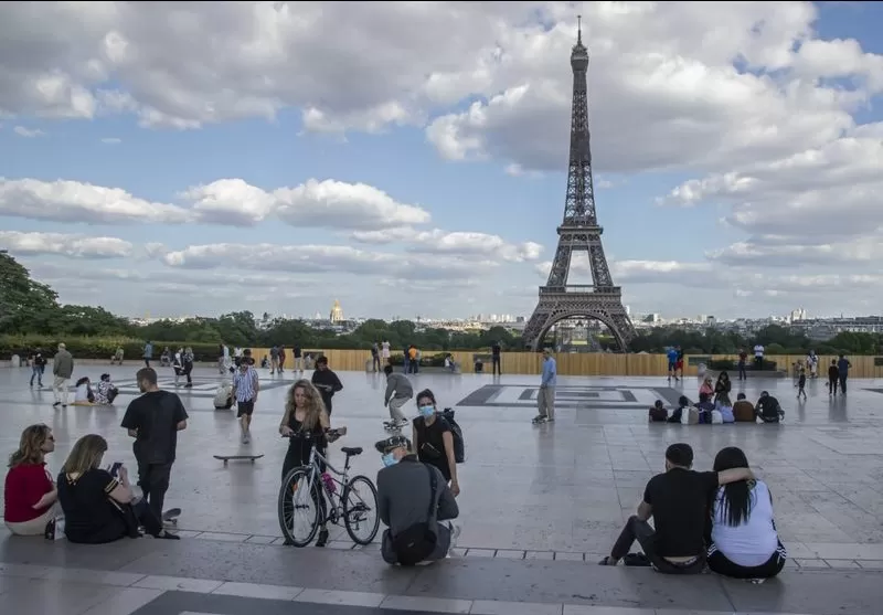 Photo of Paris-Charles de Gaulle Airport (CDG) By Traveler Lenses