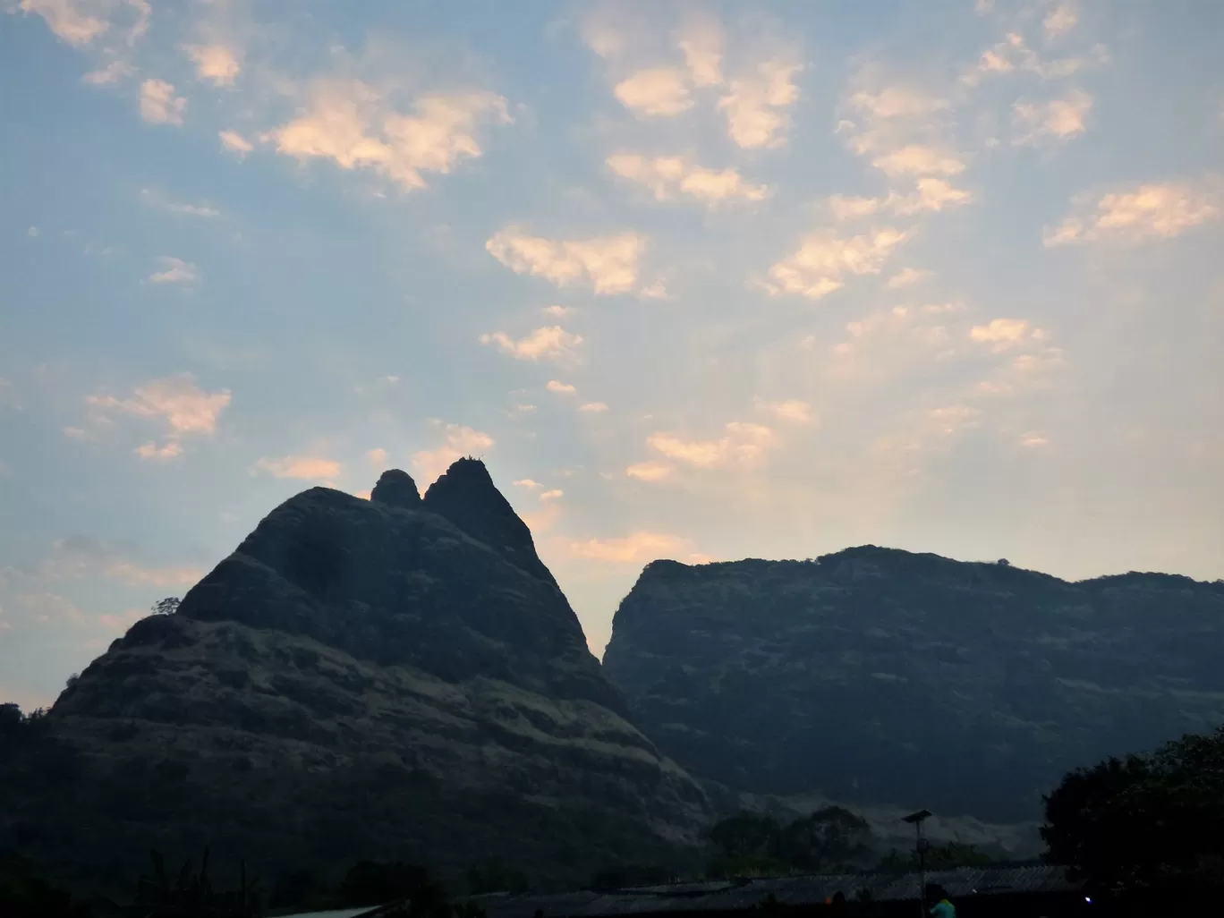 Photo of Kalavantin Durg By The Local Backpacker 