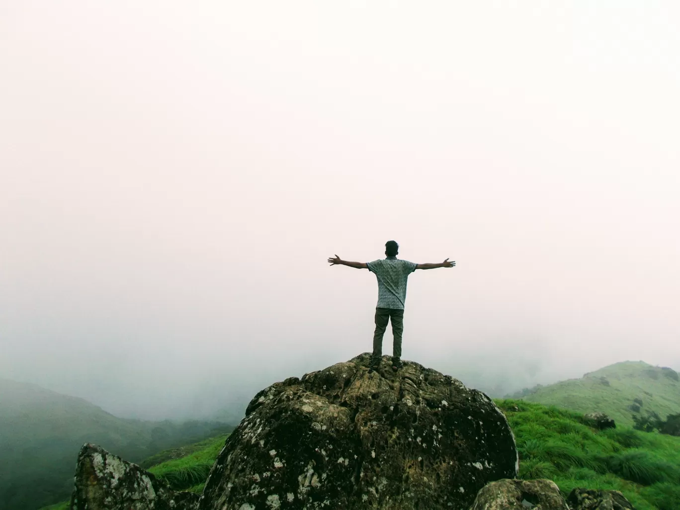 Photo of Ponmudi Hill Station By Subham Senapati