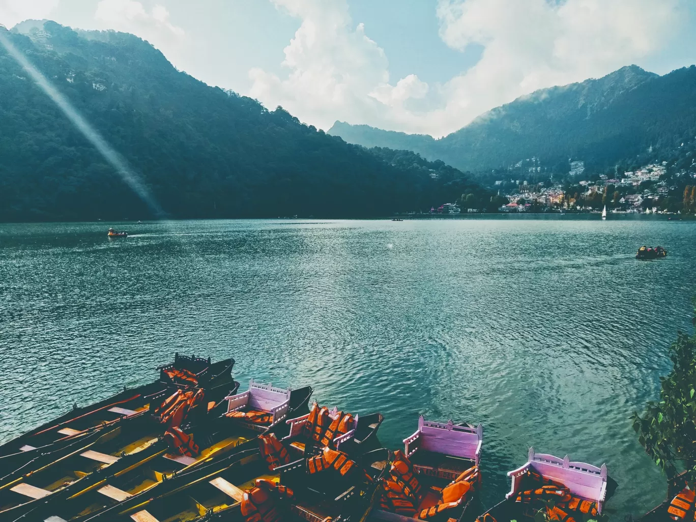 Photo of Nainital Lake By vishal Arora