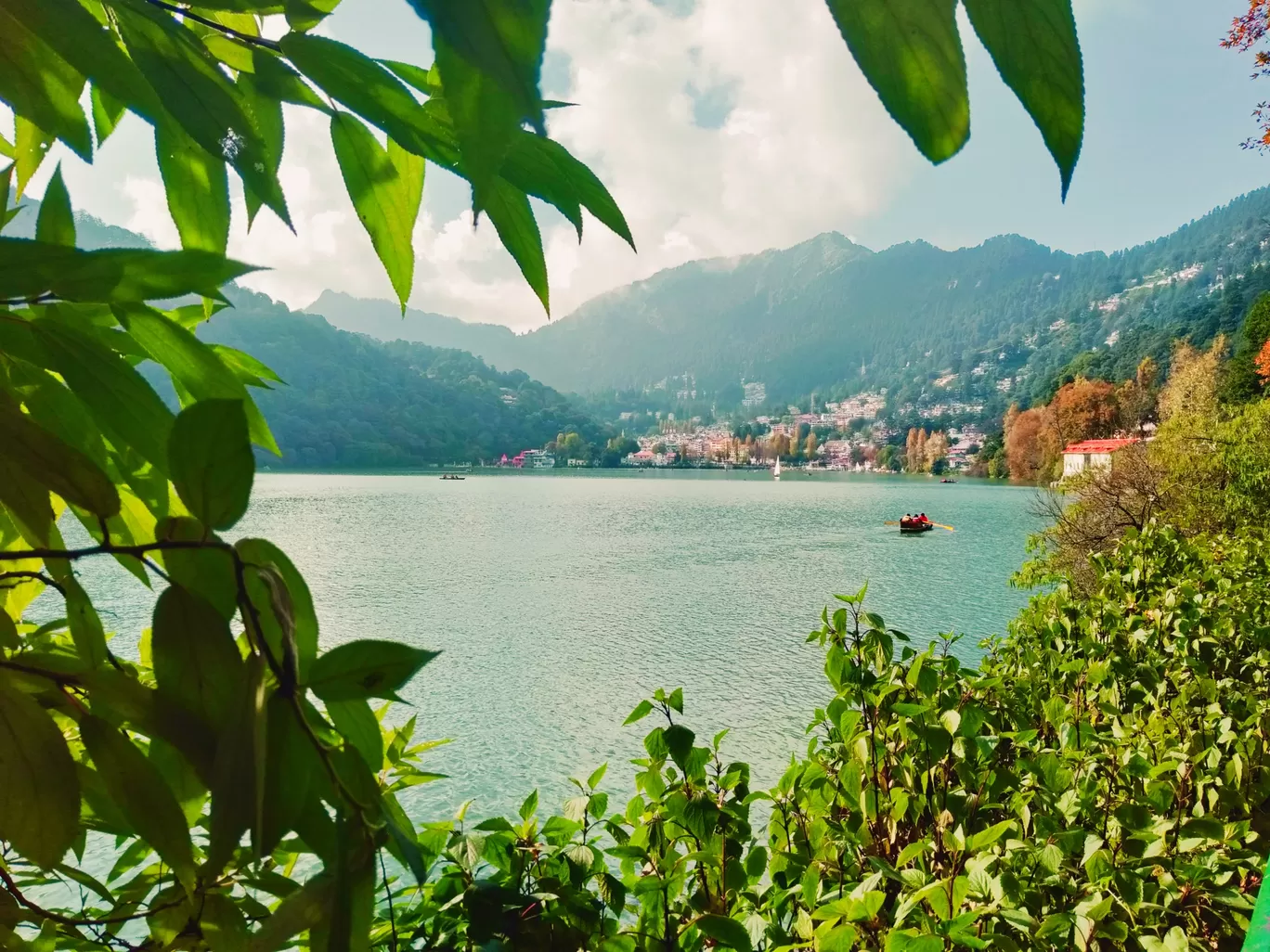 Photo of Nainital Lake By vishal Arora