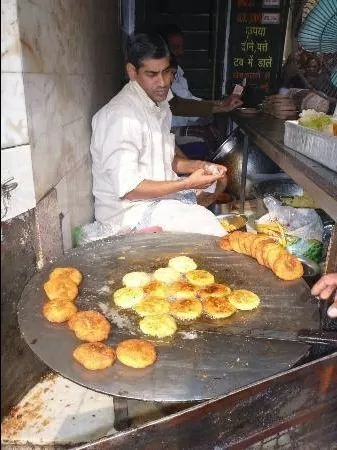 Photo of Delhi By Travelogyblog 