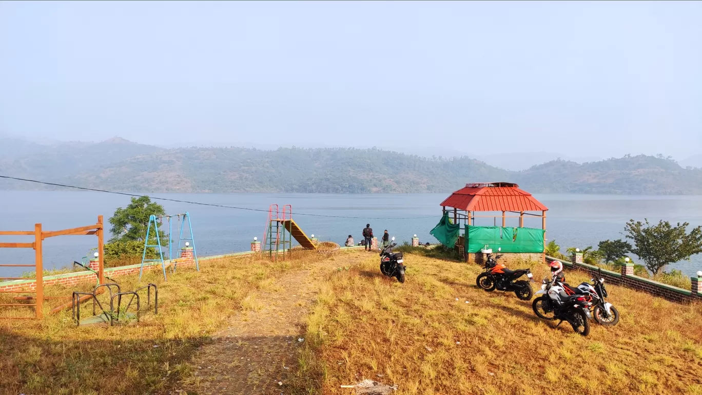 Photo of Madheghat valley view point By AnkurV