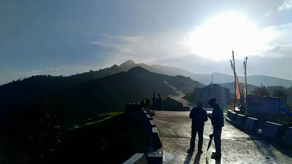 Photo of Sandakphu Trekkers Hut By Ishan Majumdar