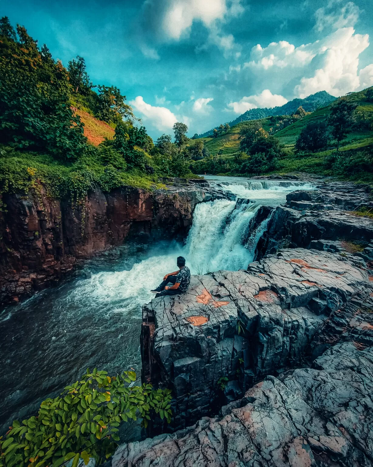 Photo of Zarwani Waterfall By Mayur Patel