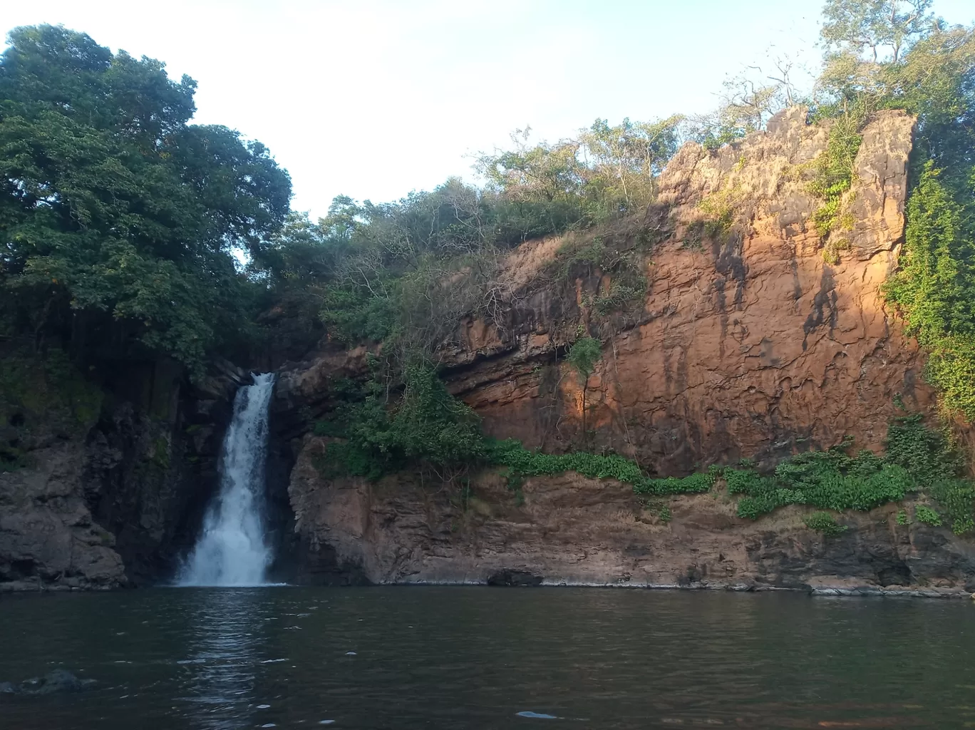 Photo of Harvalem Waterfall By hatke_musafiri