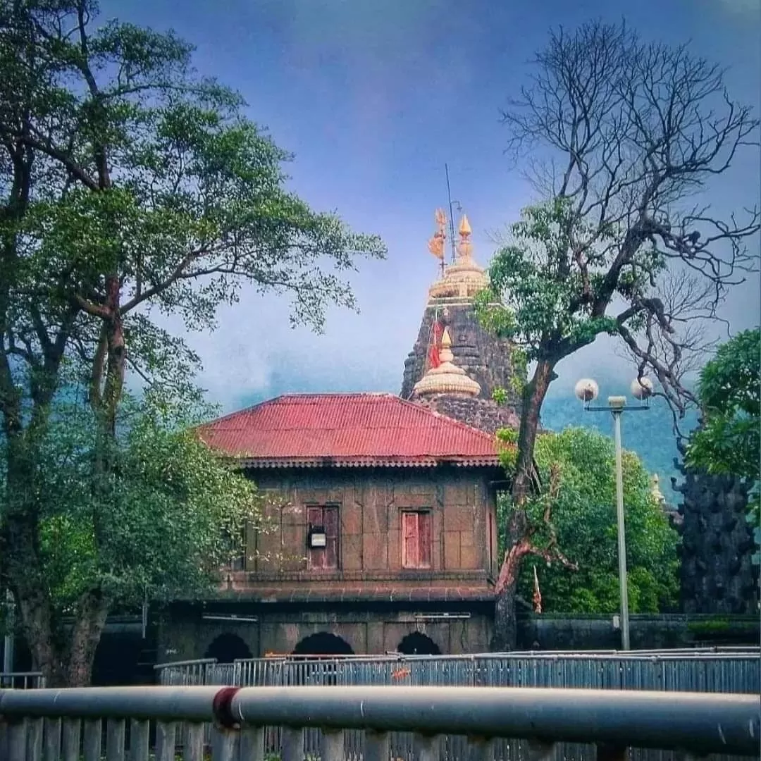 Photo of Trimbakeshwar Jyotirlinga By Life On Wheels - Abhiksha