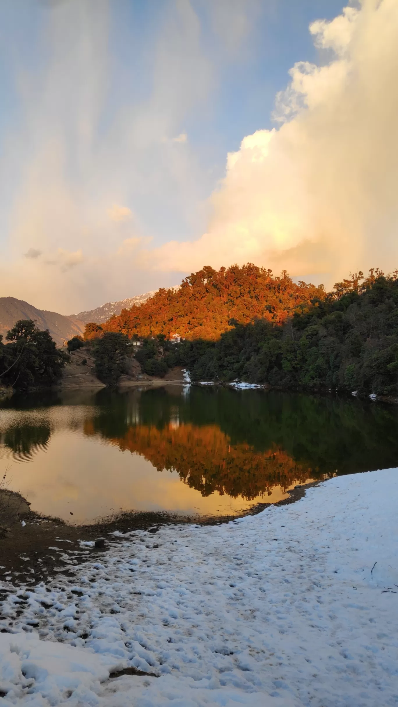 Photo of Deoria Tal By Sahil Sharma