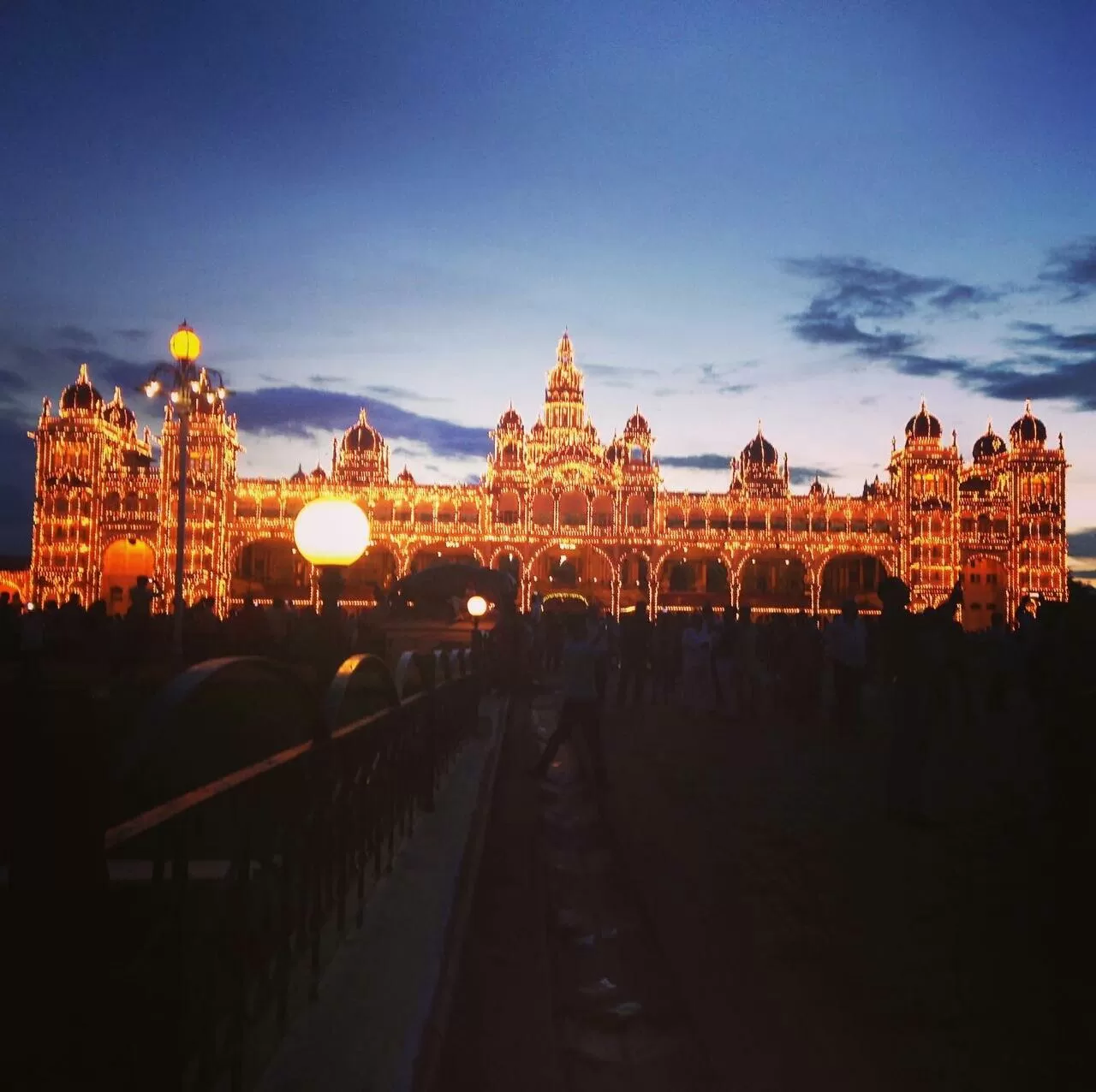 Photo of Mysore Palace By Na_ghar_hai_na_thikana (Deeksha Joshi)