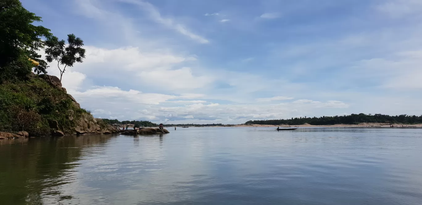 Photo of Dawki Boating Point By Lenzzstruck