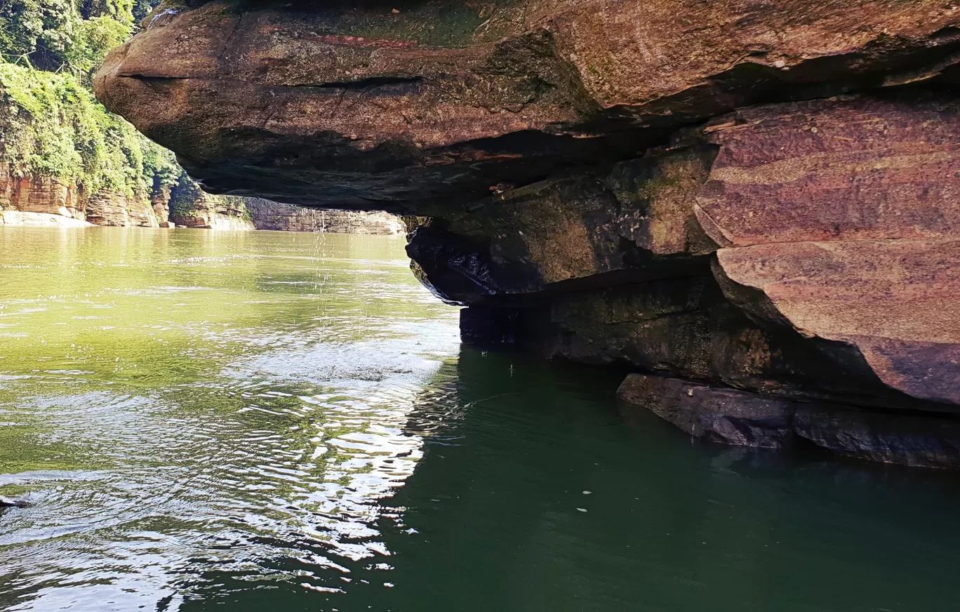 Photo of Dawki Boating Point By Lenzzstruck