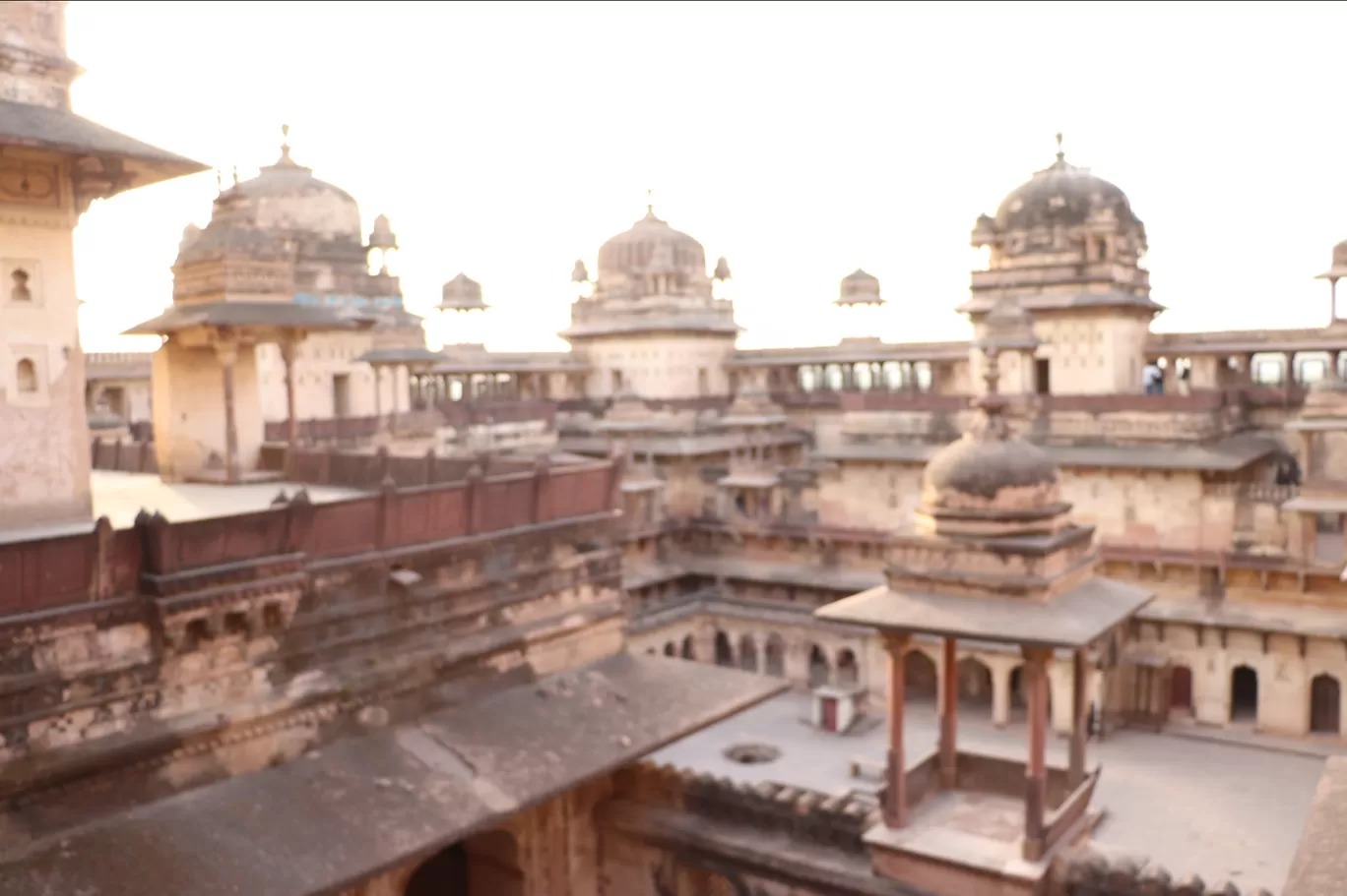 Photo of Orchha Fort complex By Lenzzstruck