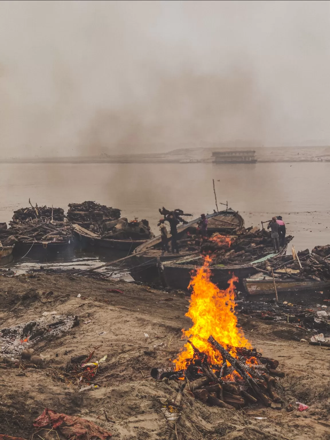 Photo of Manikarnika Ghat By Atul Kumar