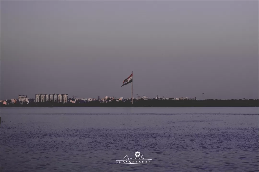 Photo of Tank Bund By Photanil